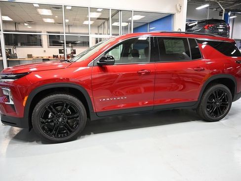 New 2026 Chevrolet Traverse LT w/ Driver Confidence Package image 7