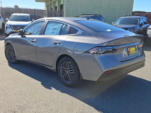 New 2026 Nissan Sentra SV w/ Floor Mat Package image 5
