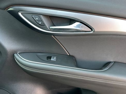 Used 2025 Buick Envision Sport Touring image 22