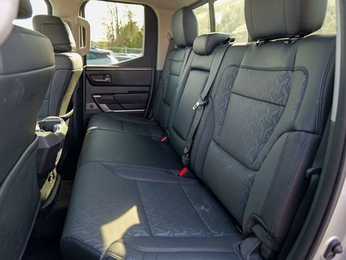 Used 2023 Toyota Tundra Limited AWD/4WD image 30