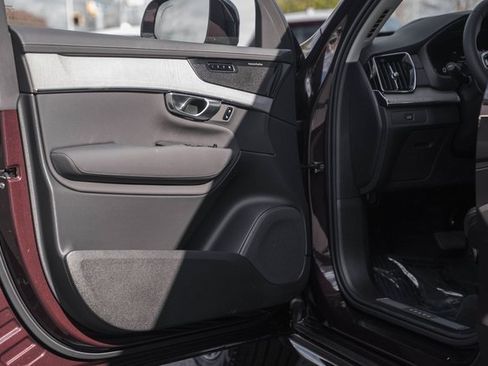 New 2026 Volvo XC90 B6 Ultra w/ Protection Package Premier image 37