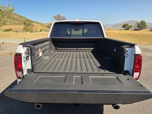 New 2026 Honda Ridgeline RTL image 13