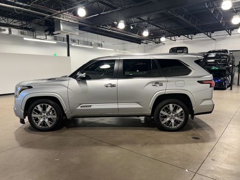 Used 2024 Toyota Sequoia Capstone image 6