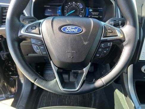 Certified 2022 Ford Edge SEL w/ Convenience Package image 19