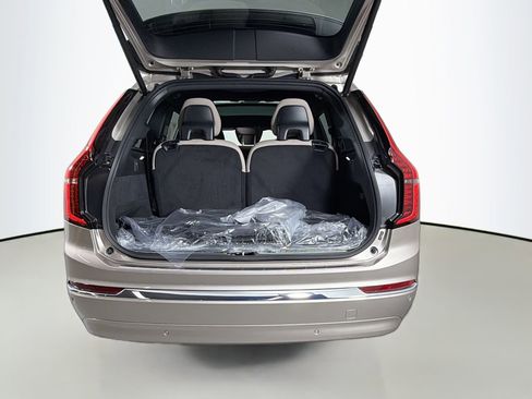New 2026 Volvo XC90 B5 Core w/ Protection Package Premier AWD/4WD image 26
