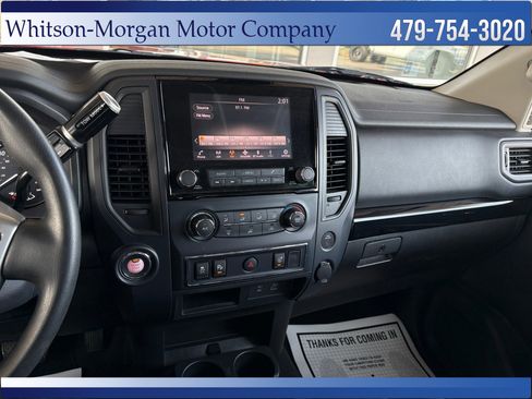 Used 2022 Nissan Titan SV image 22
