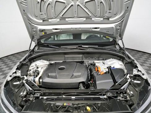 Used 2025 Volvo XC60 T8 Plus w/ Protection Package Premier AWD/4WD image 34