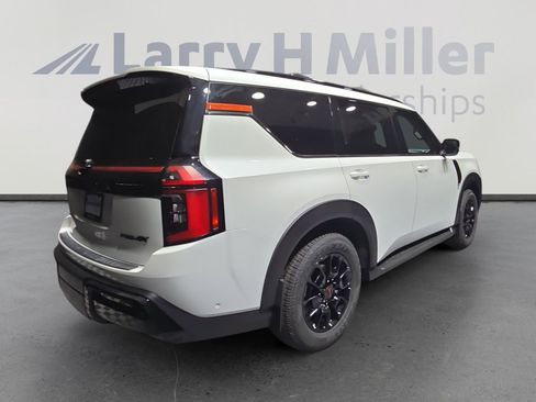 New 2025 Nissan Armada PRO-4X image 5