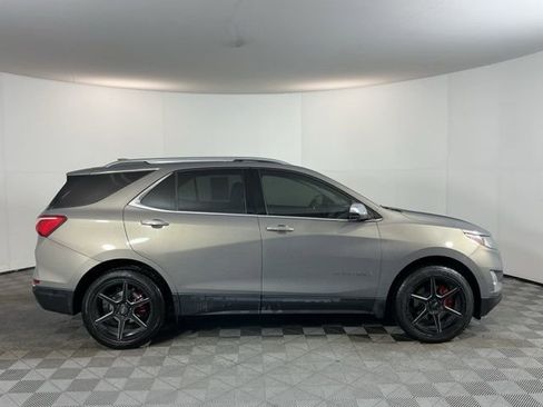 Used 2019 Chevrolet Equinox Premier image 4