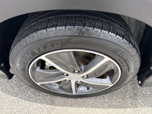 Used 2021 Honda HR-V EX image 11