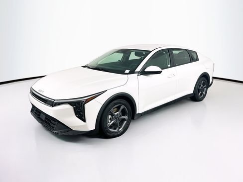 Used 2025 Kia K4 FWD image 3