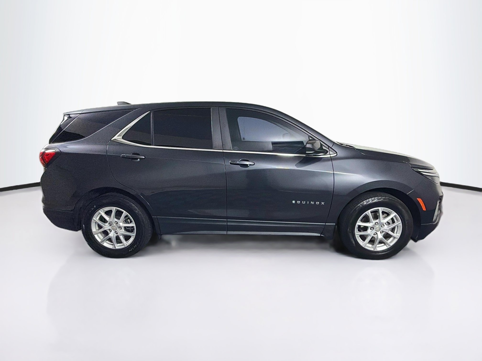 Used 2022 Chevrolet Equinox LT FWD image 10