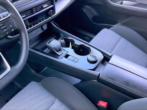 Used 2023 Nissan Rogue SV image 13