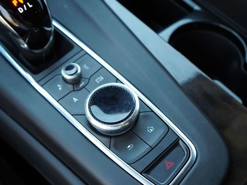 Used 2023 Cadillac Escalade Premium Luxury Platinum image 15