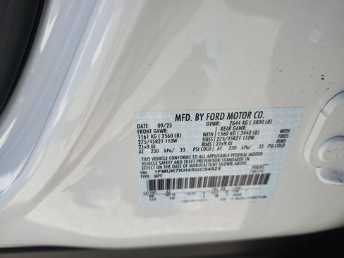 New 2025 Ford Explorer ST-Line w/ Premium Package image 24