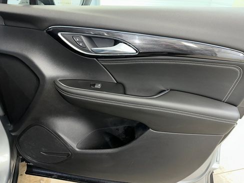 Certified 2023 Buick Envision Preferred w/ Sport Touring Package image 33