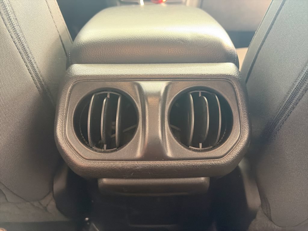 Used 2023 Jeep Wrangler Sport AWD/4WD image 29
