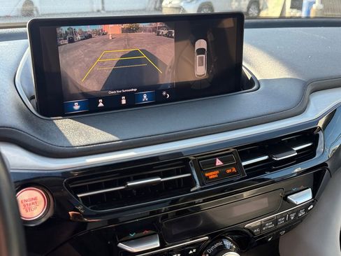 Used 2022 Acura MDX SH-AWD w/ Technology Package image 21