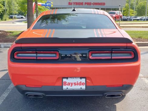 Used 2017 Dodge Challenger R/T Scat Pack RWD image 21