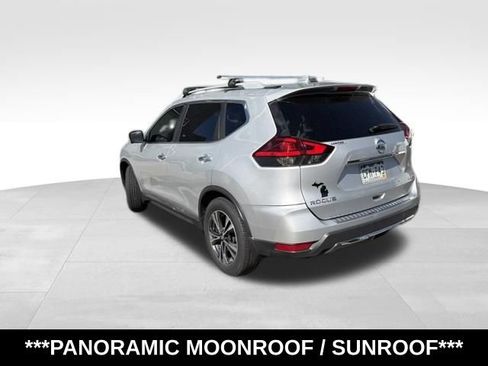 Used 2017 Nissan Rogue SL w/ SL Premium Package AWD/4WD image 5