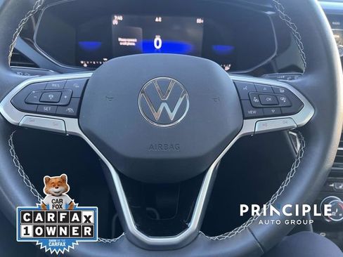 Certified 2023 Volkswagen Taos SE w/ Panoramic Sunroof Package image 18