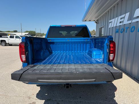 Used 2022 GMC Sierra 1500 Elevation AWD/4WD image 9