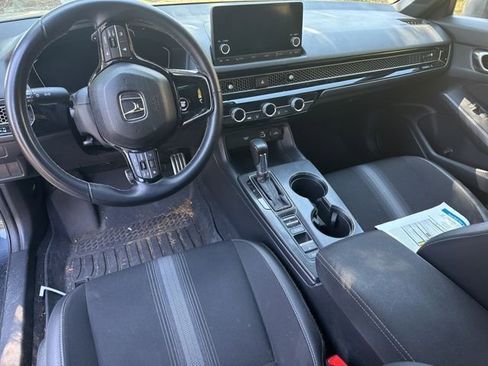 Used 2023 Honda Civic Sport image 6