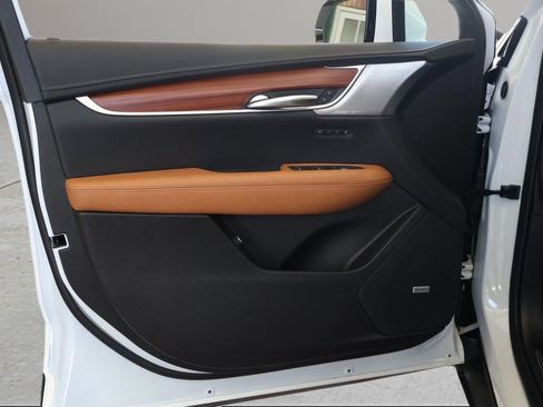 New 2025 Cadillac XT5 Premium Luxury w/ Technology Package image 10