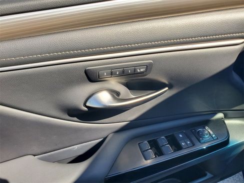 Used 2024 Lexus ES 350 F Sport image 22