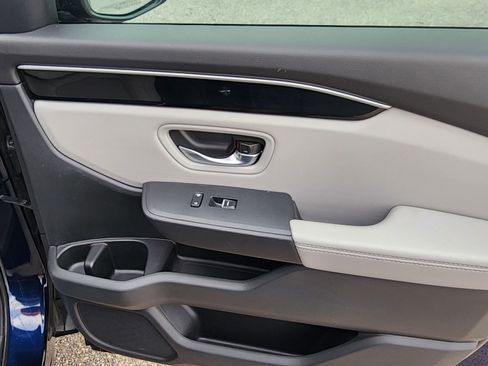 Certified 2023 Honda Pilot EX-L image 12