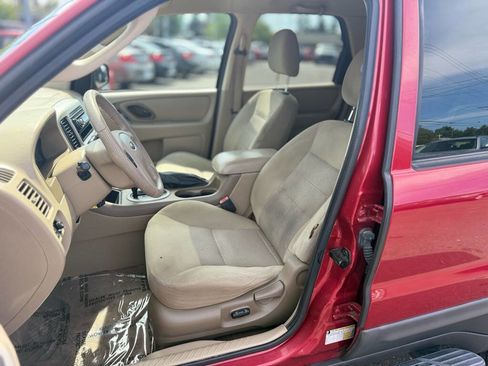 Used 2006 Ford Escape XLT image 12