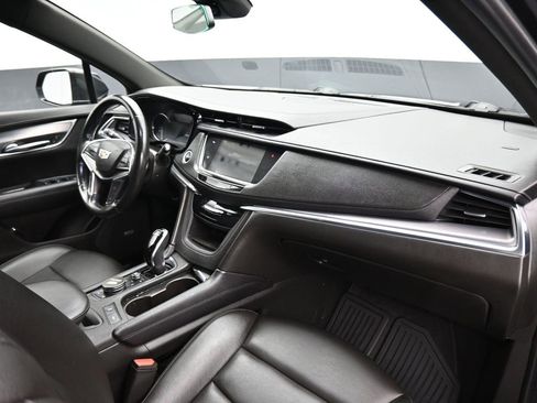 Used 2020 Cadillac XT5 Luxury image 42