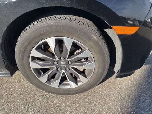 Certified 2024 Honda Odyssey EX-L image 4