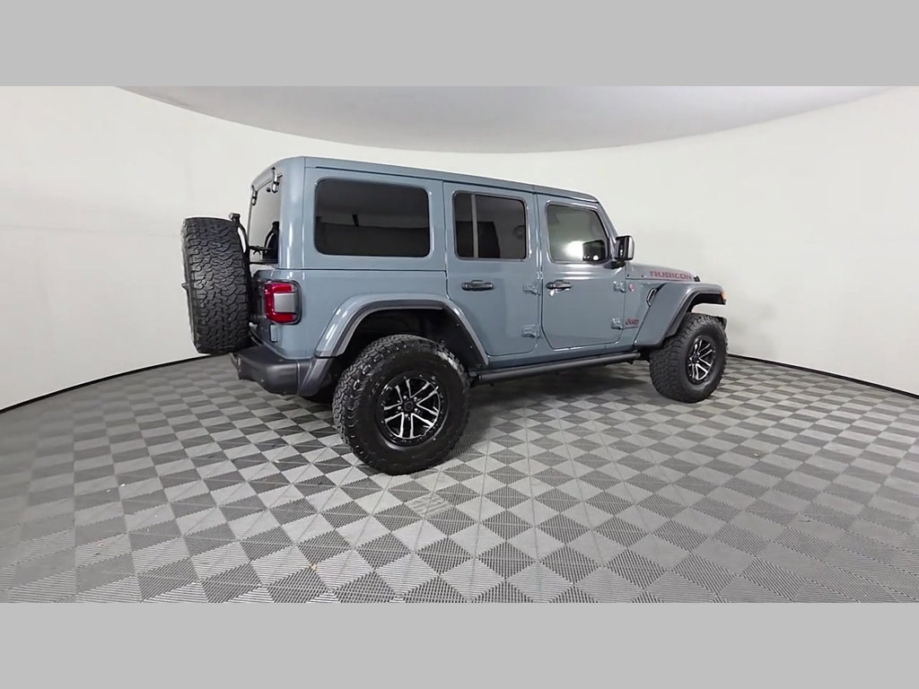Used 2024 Jeep Wrangler Unlimited Rubicon AWD/4WD image 39