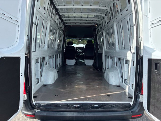 Used 2021 Mercedes-Benz Sprinter 2500 w/ Driver Convenience Package image 7