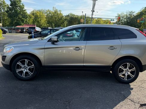 Used 2013 Volvo XC60 T6 AWD/4WD image 7