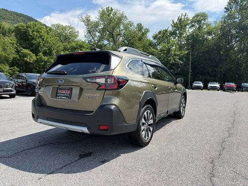Used 2024 Subaru Outback Touring AWD/4WD image 6