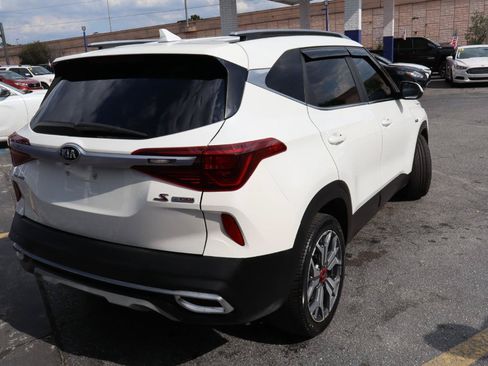 Used 2021 Kia Seltos S AWD/4WD image 3