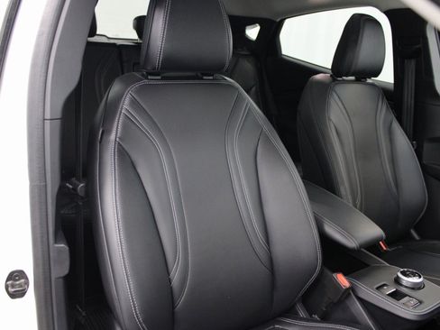 Used 2021 Ford Mustang Mach-E Premium image 32