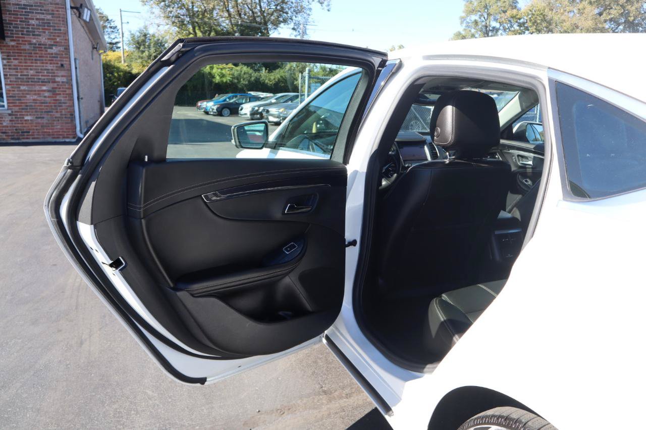 Used 2016 Chevrolet Impala LT w/ Leather Package FWD image 16