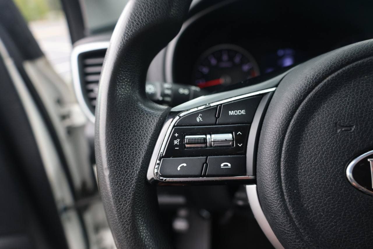 Used 2020 Kia Sportage LX FWD image 27