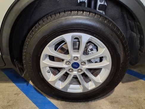 Certified 2020 Ford Escape SE FWD image 23