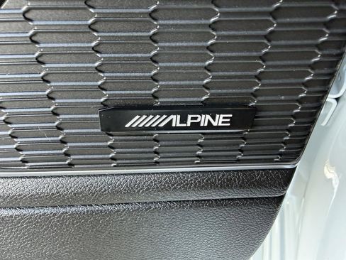 Used 2023 Jeep Grand Cherokee L Summit w/ Advanced Protech Group IV image 15