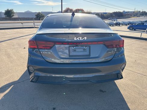 Used 2023 Kia Forte GT-Line w/ GT-Line Premium Package image 6