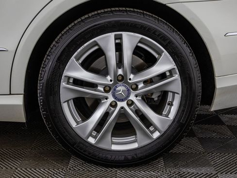 Used 2011 Mercedes-Benz E 350 E 350 image 52