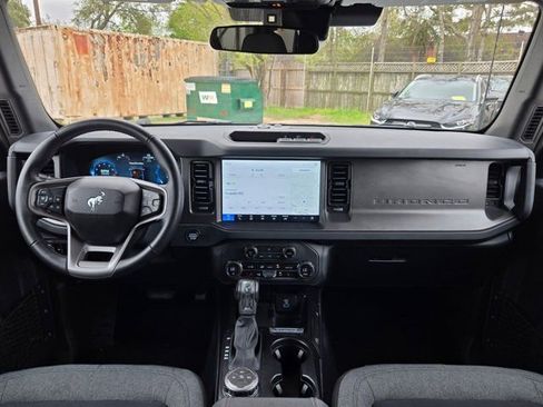 Used 2025 Ford Bronco Big Bend image 25