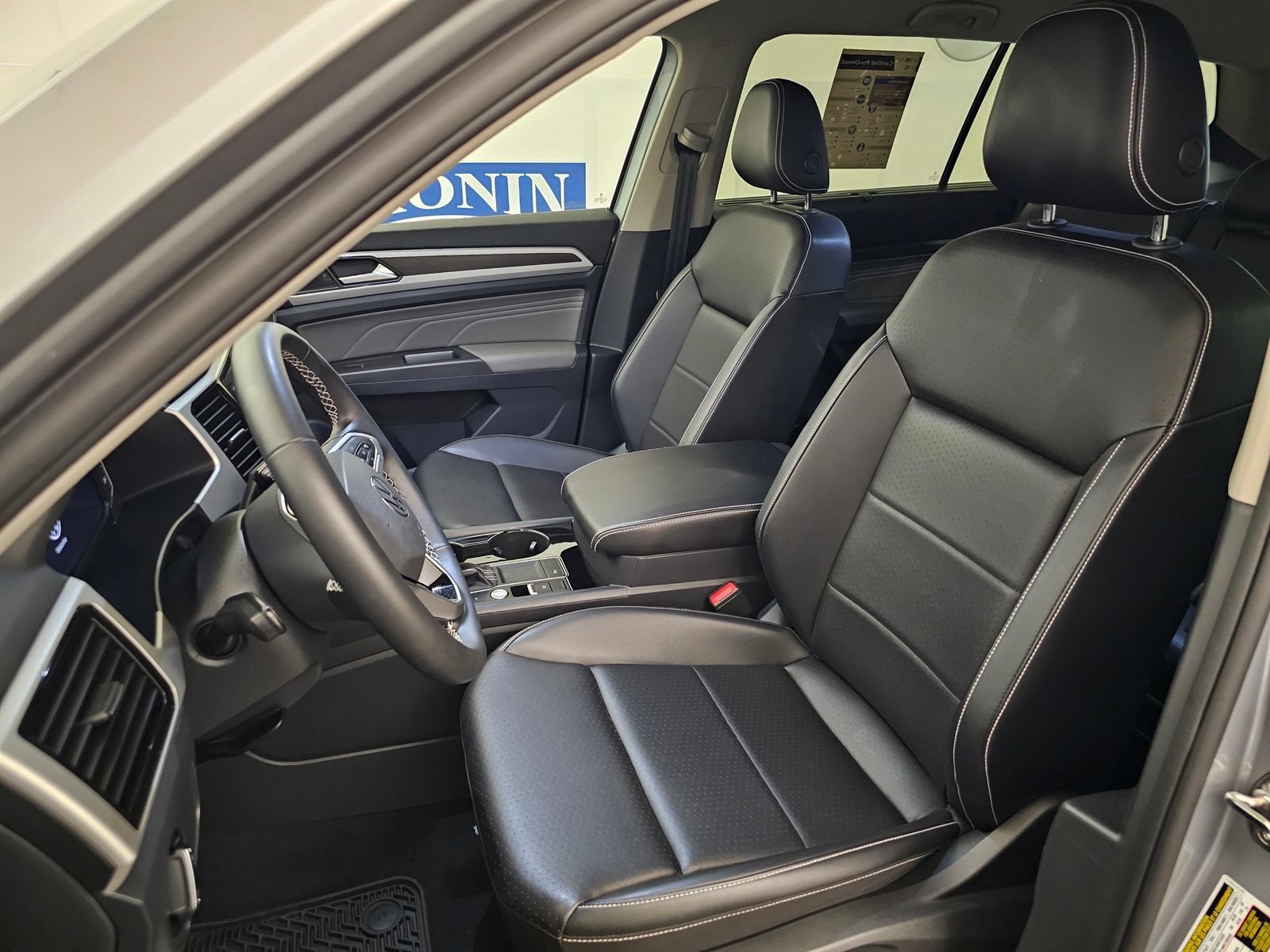 Used 2022 Volkswagen Atlas SE FWD image 5