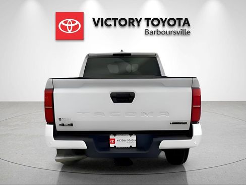 New 2025 Toyota Tacoma TRD Sport image 6