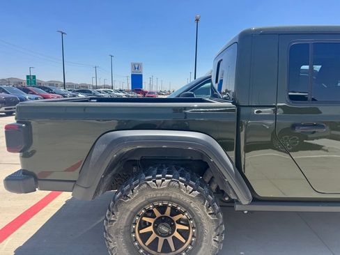 Used 2023 Jeep Gladiator Mojave w/ LED Lighting Group AWD/4WD image 7