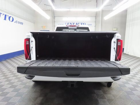 Used 2024 GMC Sierra 3500 Denali image 37